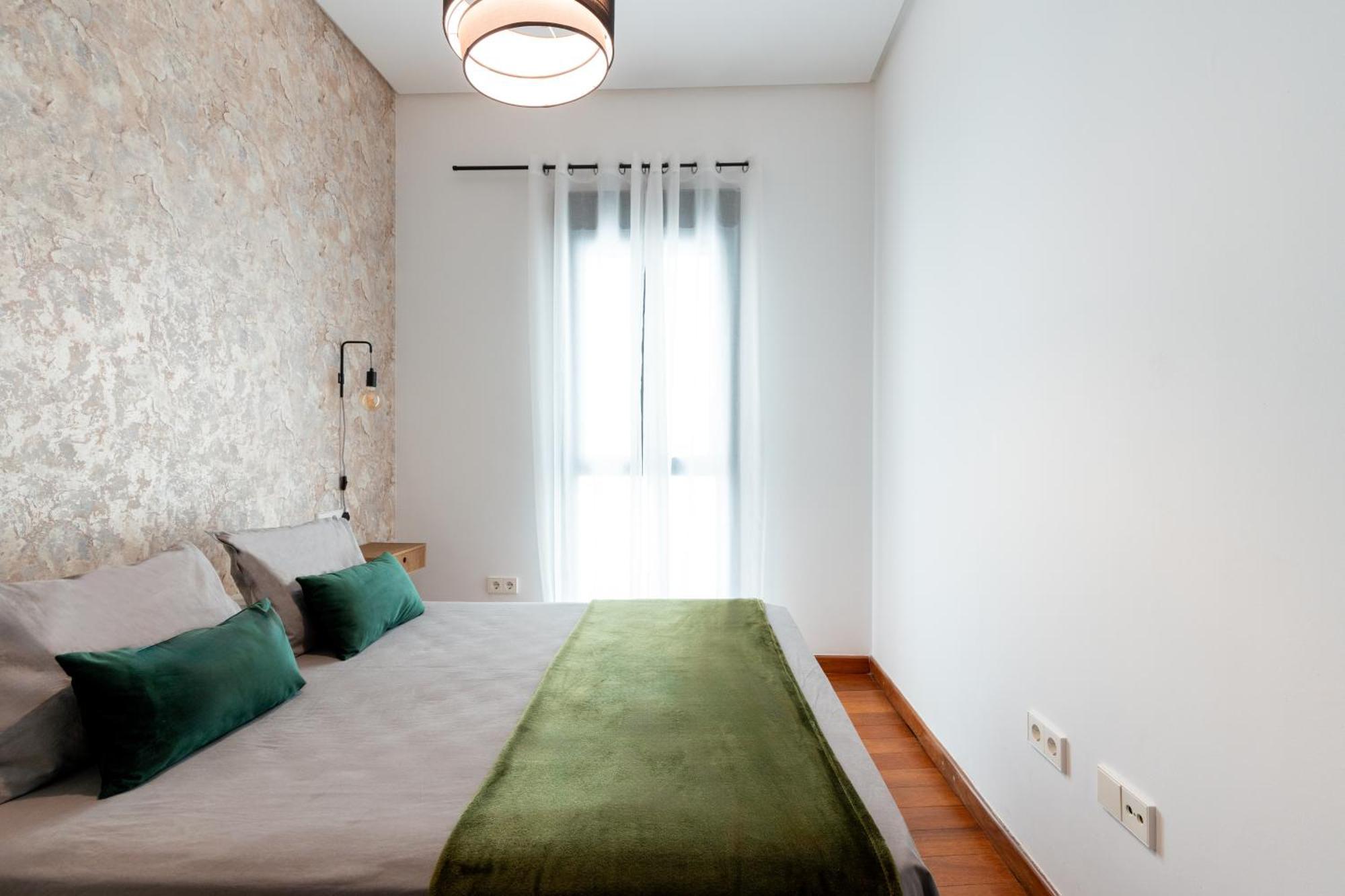 Ry Aparcamiento Incluido Junto A Catedral Ideal Parejas Севиля Екстериор снимка